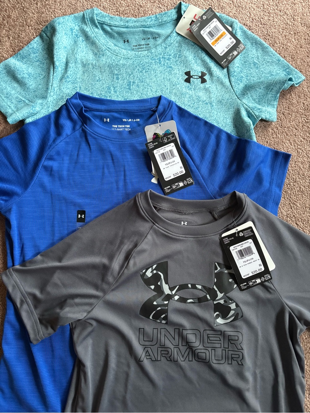 Under Armour Kids Boys set lot bundle of 3 short sleeve tshirts size small NWT